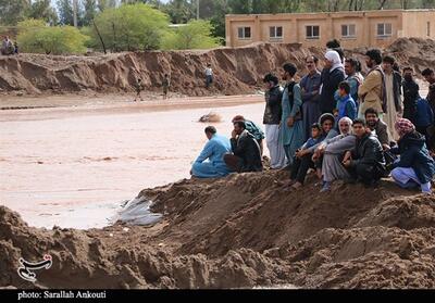 سیل راه ارتباطی 29 روستای عنبرآباد را مسدود کرد - تسنیم