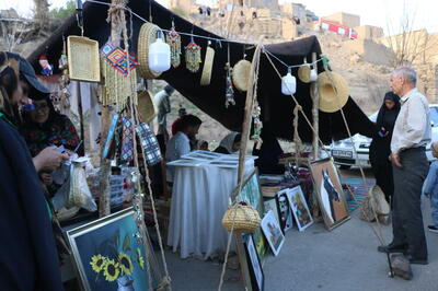 فروش ۳ میلیارد ریالی صنایع‌دستی و سوغات در بازارچه جانبی جشنواره ریواس کوهسرخ