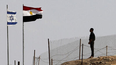رزمایش توپخانه‌ای ارتش مصر/ توصیه دبیرکل اتحادیه عرب به نتانیاهو درباره محک نزدن مصری‌ها
