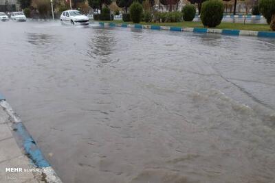 ببینید | تصاویری از آبگرفتگی خیابان‌های خرم‌آباد پس از بارندگی امروز