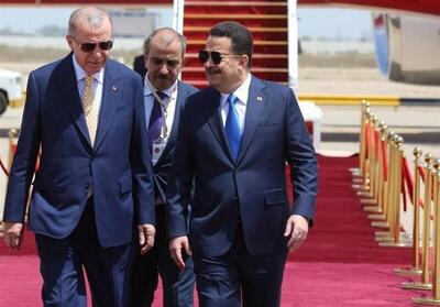 اردوغان با استقبال نخست وزیر عراق وارد بغداد شد