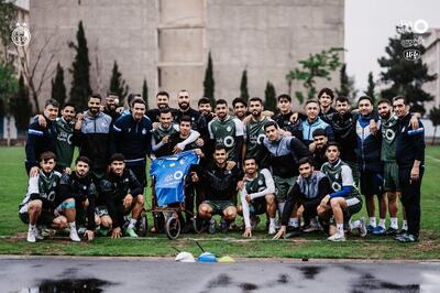 استقلالی‌ها با خاص‌ترین فوتبالیست ایران همبازی شدند