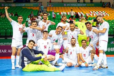 گزارش زنده بازی حساس ایران 1 - 0 ازبکستان