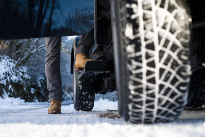مهم ترین نکات برای رانندگی در برف و یخبندان؛ ساده اما کاربردی! | مجله پدال