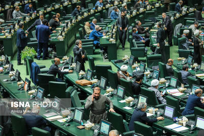 آغاز دومین جلسه مجلس برای بررسی جداول بودجه ۱۴۰۳