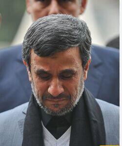 حضور پرشور چهره های سیاسی در مراسم ختم پدر محمود احمدی نژاد/ از حداد عادل و اژه ای تا خاتمی و رهبر معظم انقلاب +عکس
