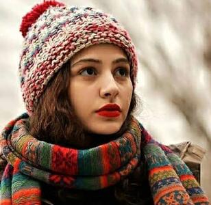 عکس/تیپ خاص دختر مو قرمز سینمای ایران | اقتصاد24