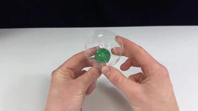 (ویدئو) نحوه درست کردن یک آب‌نمای جالب با بطری پلاستیکی بدون نیاز به برق