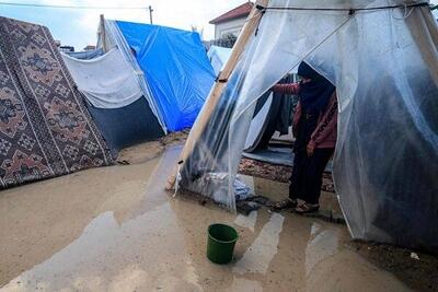 چادرهای آوارگان فلسطینی در آب باران غرق شد