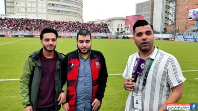 هوادار خاص نساجی و گزارشگر ویژه او در بازی مقابل پرسپولیس - پارس فوتبال | خبرگزاری فوتبال ایران | ParsFootball