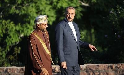 گفتگوی تلفنی وزیران خارجه ایران و عمان - عصر خبر