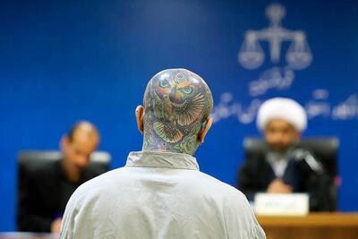 تصاویر | عکس‌هایی از آخرین جلسه حضور امیر تتلو در دادگاه - عصر خبر