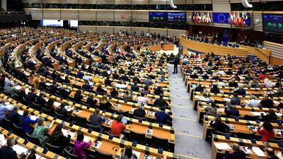 افشای درآمد میلیون‌ یورویی نمایندگان پارلمان اروپا از مشاغل ثانویه؛ لابی‌گری یا دید باز سیاست‌گذاری؟