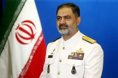 دریادار ایرانی:نیروی دریایی ارتش با تمام توان از منافع کشور محافظت و پشتیبانی می‌کند