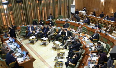 پایان مجادله لفظی در جلسه علنی شورای شهر تهران با تذکر چمران
