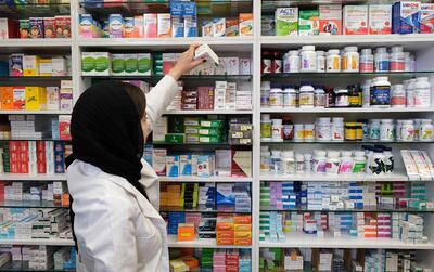 موضع انجمن داروسازان درباره ارزشیابی داروخانه‌ها براساس رعایت حجاب / آئین‌نامه پوشش در داروخانه‌ها چه می‌گوید؟