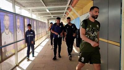 اختصاصی/ ورود تیم نفت مسجدسلیمان به ورزشگاه برای تقابل با داماش