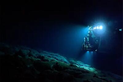 کشف چاه‌های گرمابی جدید در عمق ۲.۵ کیلومتری اقیانوس