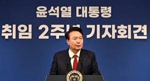 رییس جمهور کره جنوبی به خاطر رسوایی «کیف لوکس» عذرخواهی کرد