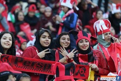 بنرهای جنجالی در قم؛ ورزشگاه آقایان، جای زنان نیست! + عکس - پارس فوتبال | خبرگزاری فوتبال ایران | ParsFootball