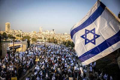 ادامه اعتراضات در تل‌آویو/ درخواست معترضان برای توافق با حماس