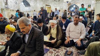 حضور رئیس قوه قضائیه در نماز جمعه مشهد مقدس و گفت‌وگو با مردم و زائران