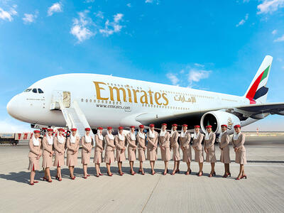 توزیع هدایای لوکس در خطوط هوایی امارات - کاماپرس