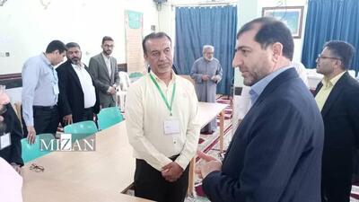 دادستان مرکز استان خوزستان از شعب اخذ رای شهرستان آبادان بازدید کرد