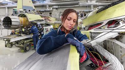 چگونه سوئدی ها جت جنگنده فوق پیشرفته خود را تولید می کند؟