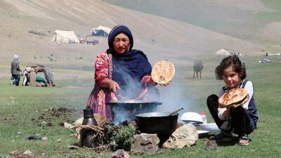 (ویدئو) فرآیند پخت «چلو آبگوشت بره» به سبک یک بانوی عشایر افغانستانی