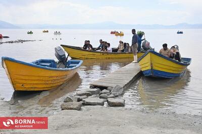 (تصاویر) قایق سواری در دریاچه ارومیه
