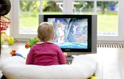 معایب استفاده از تلویزیون برای کودک