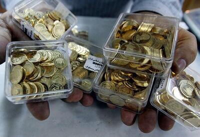 طلا  و سکه امروز چقدر بالا رفت؟ | جدول قیمت انواع سکه و طلای  ۱۸ عیار را ببینید