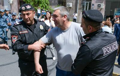 تاس: پلیس ارمنستان 41 نفر را در اعتراض به امتیازات مرزی به آذربایجان دستگیر کرد | خبرگزاری بین المللی شفقنا
