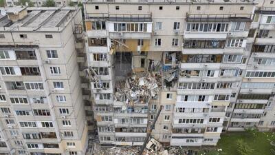 ریزش ساختمان مسکونی در روسیه و تخلیه افراد