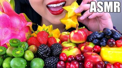 (ویدئو) میوه خوردن با صدا به سبک دختر مشهور کره ای ؛ ۵ کیلو از میوه های رنگارنگ