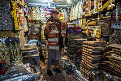عکس/ بازار لباس سنتی کابل