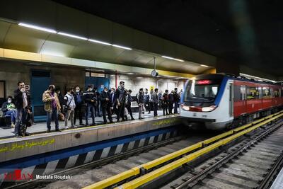 تصاویر آتش‌سوزی قطار ارتباطی با مترو تهران ندارد