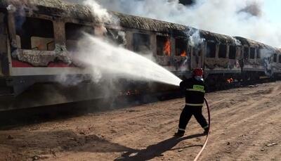 آتش‌سوزی گسترده قطار در محدوده فردیس/ قطار تهران هشتگرد آتش گرفت/ تصاویر