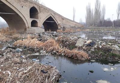 برداشت 12 هزار مترمکعب لجن از اطراف پل میربهاءالدین زنجان - تسنیم