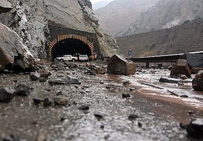 جاده چالوس و تهران-شمال به دلیل خطر ریزش سنگ بسته شد