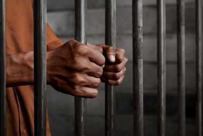 کلاهبردار شبکه‌ای در جویبار روانه زندان شد