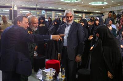 همسر شهید طهرانی مقدم در یک مراسم رسمی | تصاویر