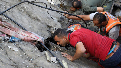 ۱۵ شهید و زخمی در پی حمله جنگنده‌های اسرائیل به دو خانه در غزه
