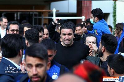 عکس| نکونام لباس شانسش را پوشید! - پارس فوتبال | خبرگزاری فوتبال ایران | ParsFootball