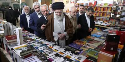 بازدید رهبر انقلاب از سی و پنجمین نمایشگاه بین‌المللی کتاب تهران/ گزارش تصویری