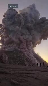 لحظه هولناک فوران آتشفشان مرگبار سانتیاگویتو