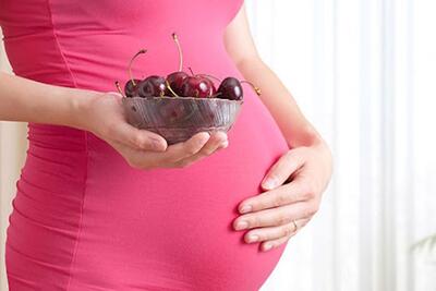 نکات خوردن گیلاس در ماه های مختلف بارداری