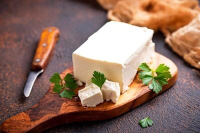 پنیر نخرید، با 1.5 کیلو شیر این پنیر خوشمزه را تهیه کنید (فیلم)