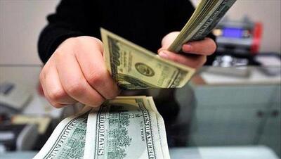 خبرگزاری دولت: دلار در بازار غیر رسمی وارد کانال ۵۸ هزار تومان شد